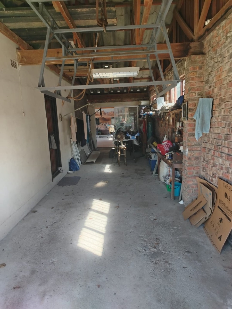 4 Bedroom Property for Sale in Bothasrus Eastern Cape